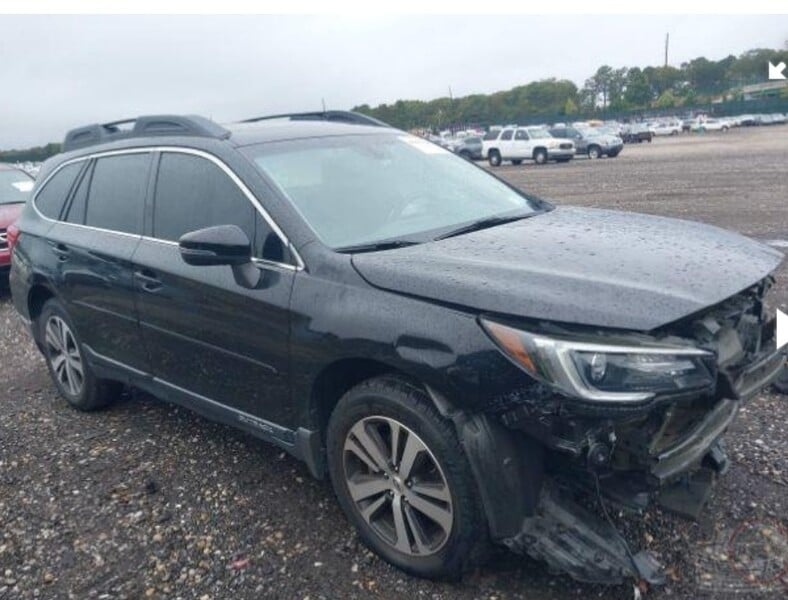 Subaru OUTBACK 2018 y Off-road / Crossover