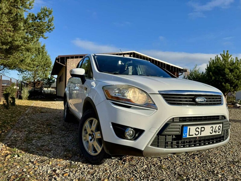 Photo 1 - Ford Kuga 2010 y Off-road / Crossover