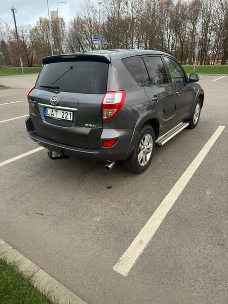 Photo 2 - Toyota RAV4 III 2010 y