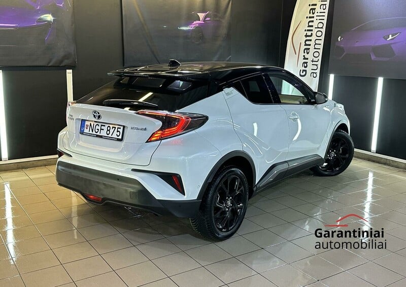 Photo 2 - Toyota C-HR 2019 y Off-road / Crossover