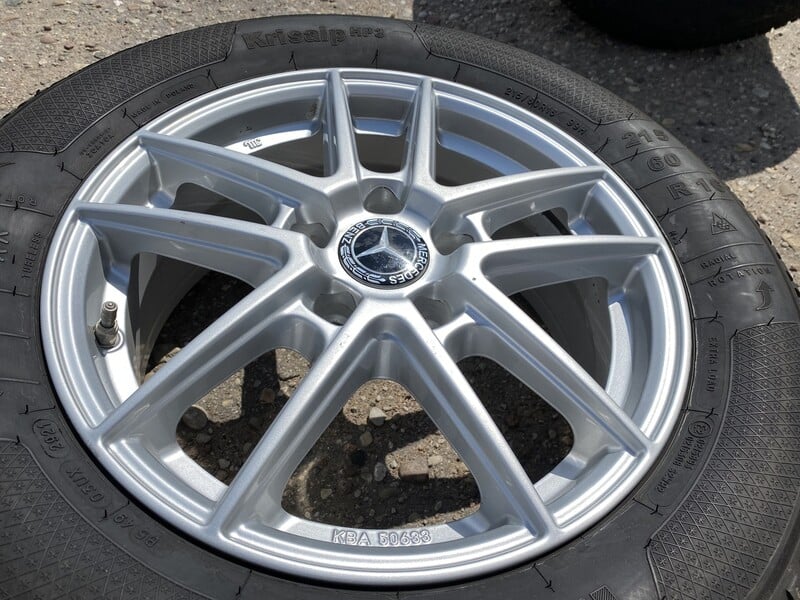 Photo 4 - Mercedes-Benz Siunciam, 7J ET52 light alloy R16 rims