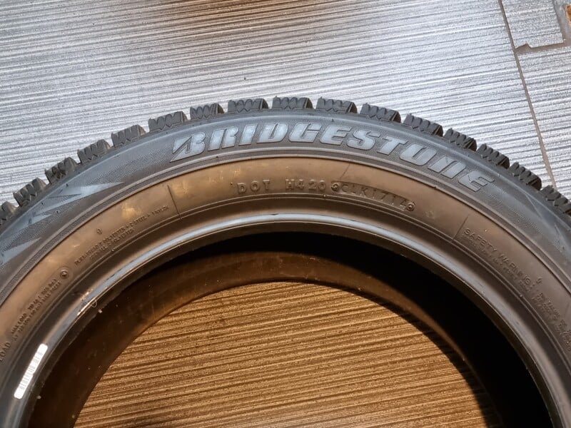 Фотография 4 - Bridgestone Blizzak WS70 R16 зимние шины для автомобилей