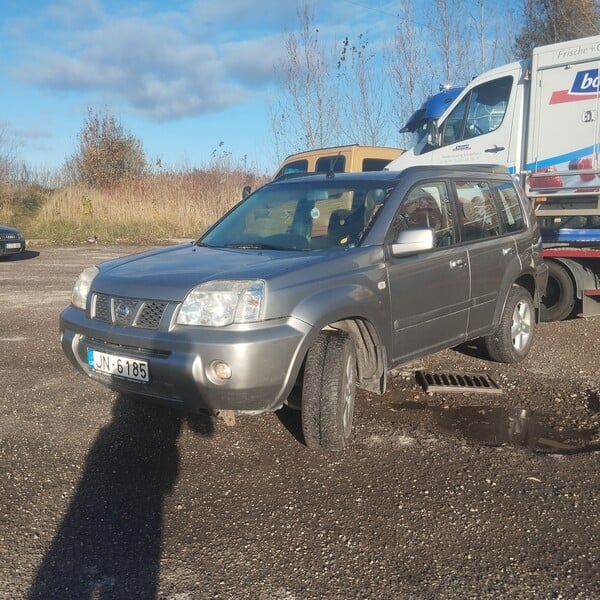 Nissan X-Trail 2006 y Off-road / Crossover