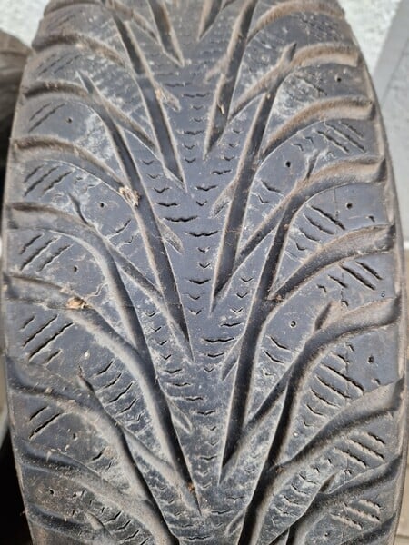 Photo 2 - Dunlop R15 winter tyres passanger car