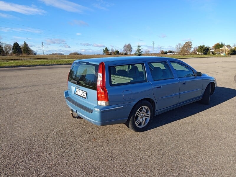 Photo 3 - Volvo V70 2005 y Wagon