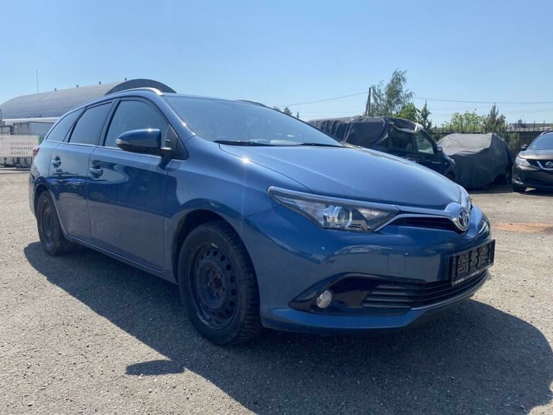 Nuotrauka 2 - Toyota Auris 2016 m Universalas