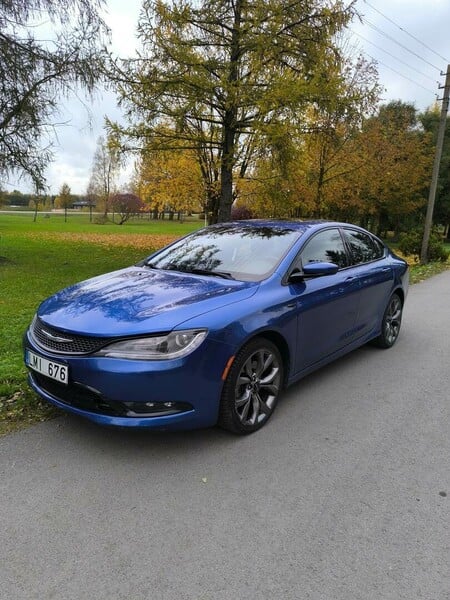 Chrysler 200 2015 m Sedanas