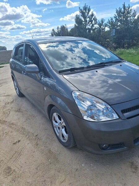 Photo 1 - Toyota Corolla Verso 2005 y Hatchback