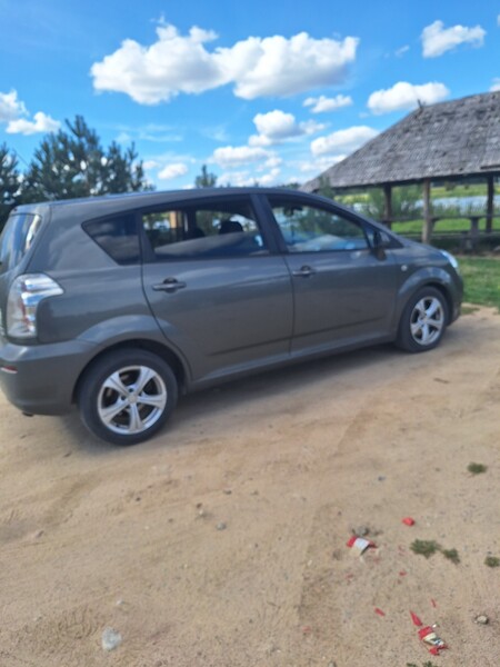 Photo 2 - Toyota Corolla Verso 2005 y Hatchback