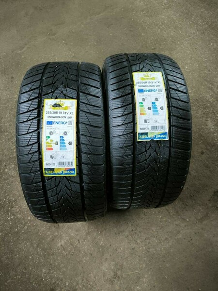 Sumitomo SNOWDRAGON UHP R19 зимние шины для автомобилей