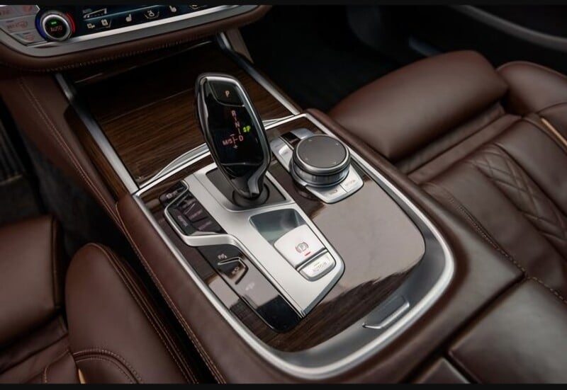 Photo 14 - Bmw 730 G11 2019 y