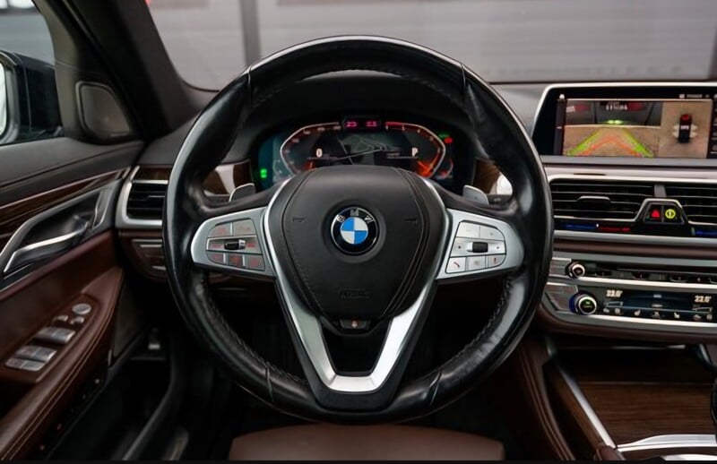 Photo 12 - Bmw 730 G11 2019 y