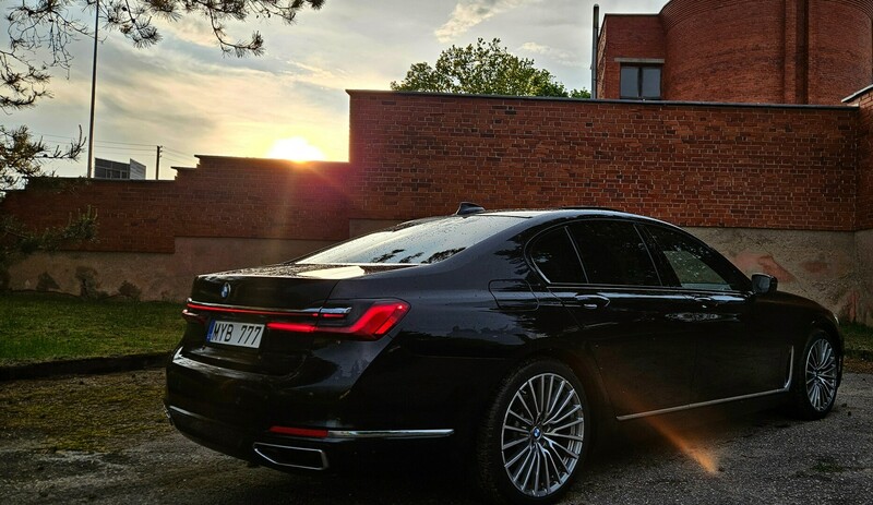 Photo 2 - Bmw 730 G11 2019 y