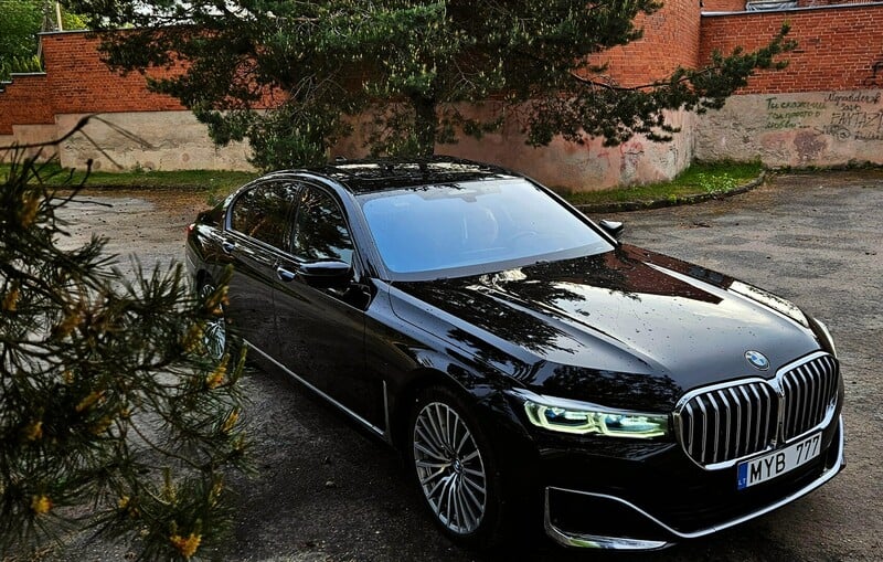 Photo 25 - Bmw 730 G11 2019 y