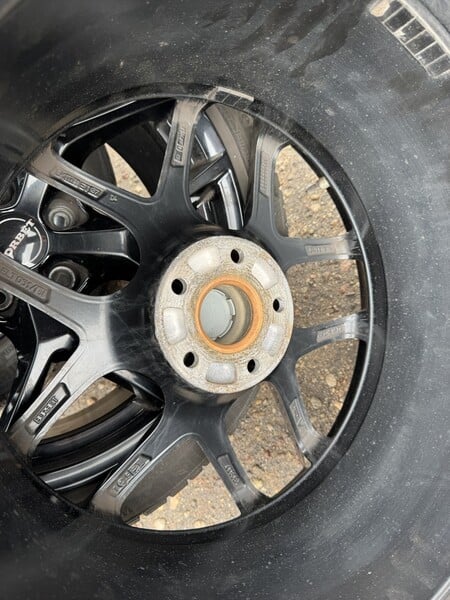 Photo 10 - Volkswagen Siunciam, 8J ET37 light alloy R18 rims