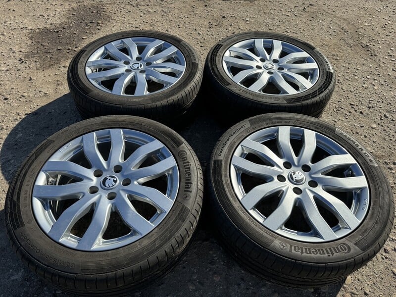 Photo 1 - Skoda Siunciam, 7,5J ET35 light alloy R17 rims