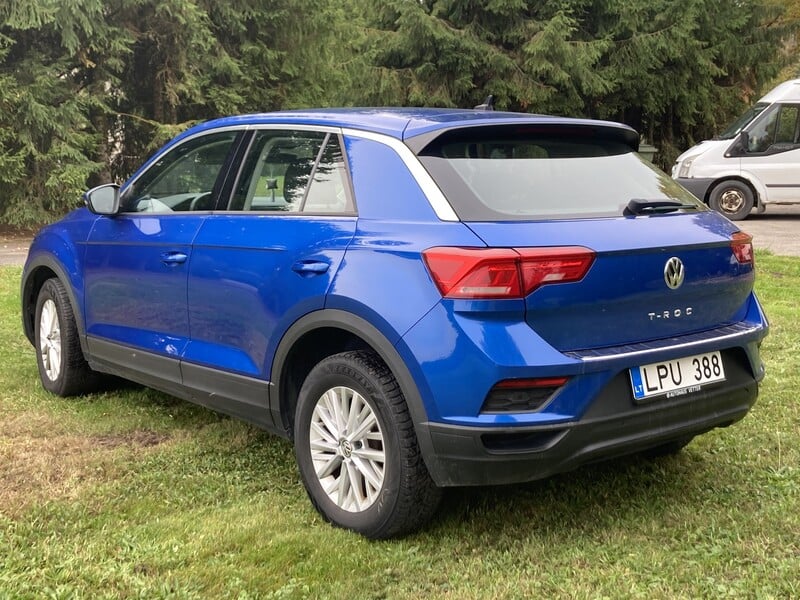 Фотография 3 - Volkswagen T-Roc 2018 г Внедорожник / Кроссовер