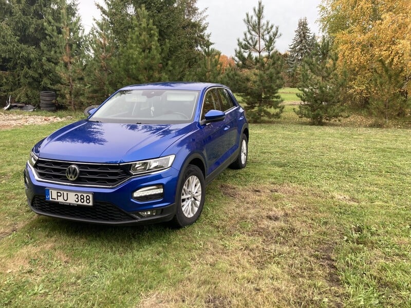 Фотография 4 - Volkswagen T-Roc 2018 г Внедорожник / Кроссовер