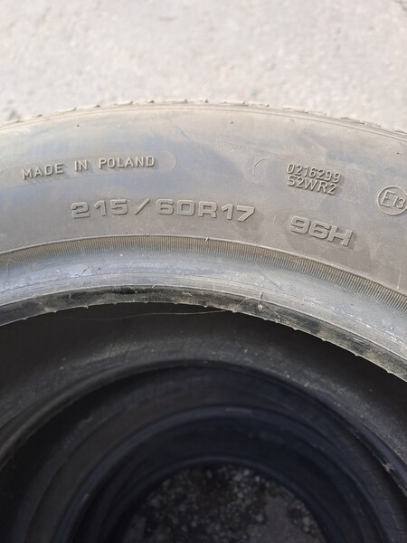 Фотография 2 - Goodyear R17 зимние шины для автомобилей