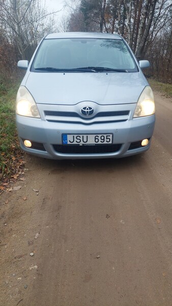 Toyota Verso 2006 г Универсал