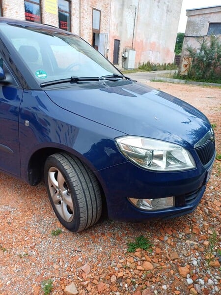 Photo 2 - Skoda Fabia 2013 y Hatchback