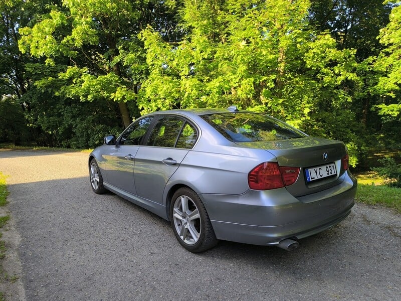 Фотография 2 - Bmw 316 2011 г Седан