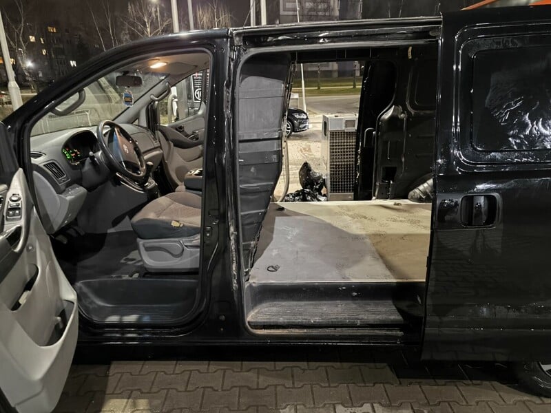 Photo 9 - Hyundai H-1 2008 y Van