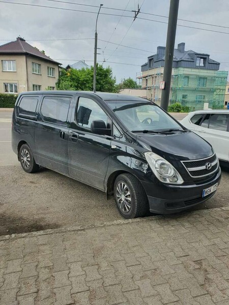 Photo 3 - Hyundai H-1 2008 y Van