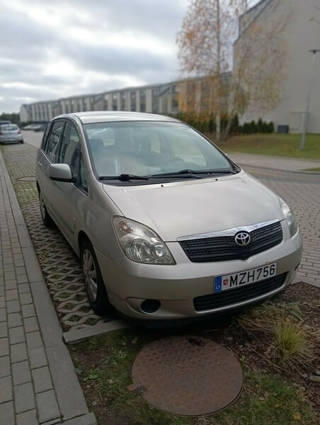 Toyota Corolla Verso I 2002 y