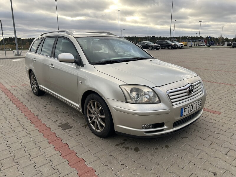 Toyota Avensis 2006 y Wagon