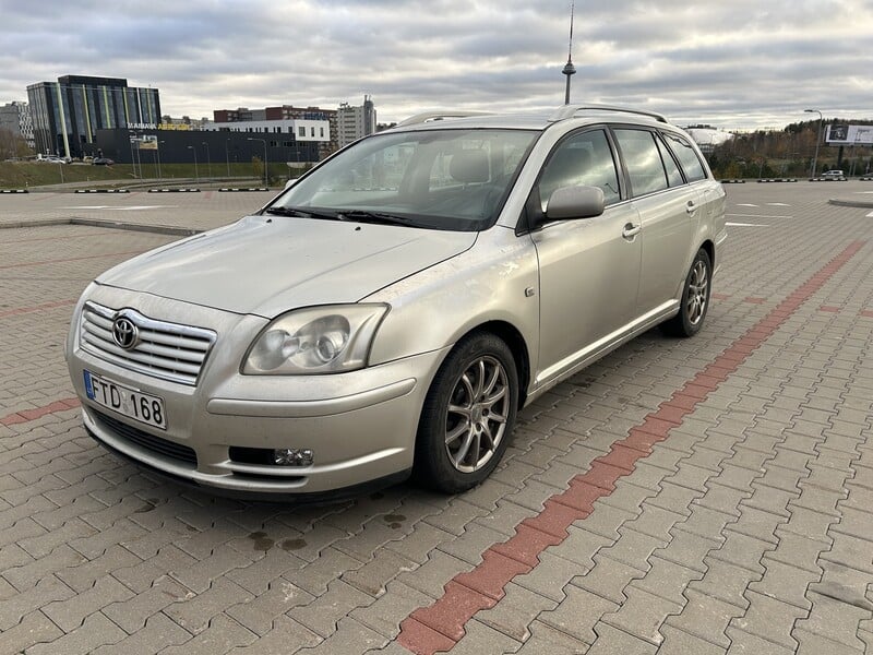 Photo 7 - Toyota Avensis 2006 y Wagon