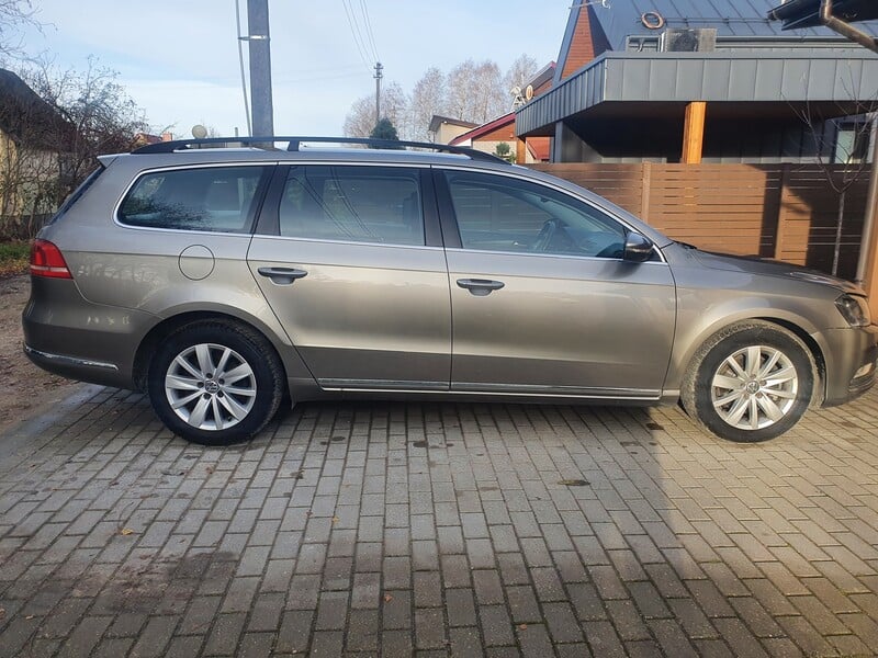 Photo 11 - Volkswagen Passat B7 2012 y