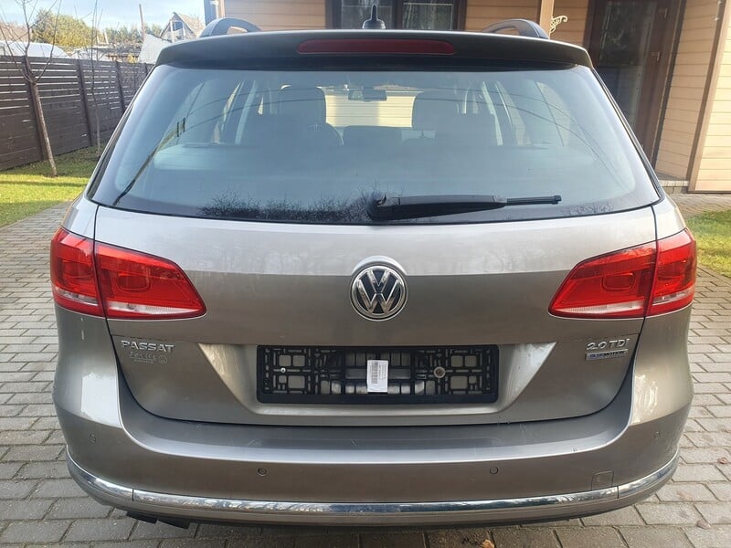 Photo 14 - Volkswagen Passat B7 2012 y