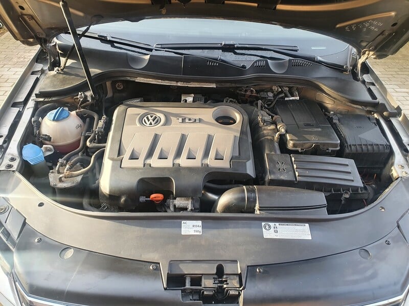 Photo 15 - Volkswagen Passat B7 2012 y