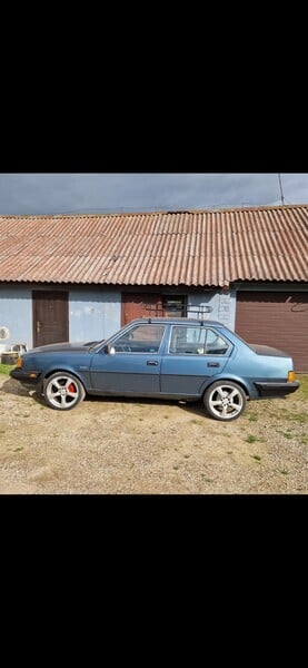 Фотография 3 - Volvo 340 1987 г Седан