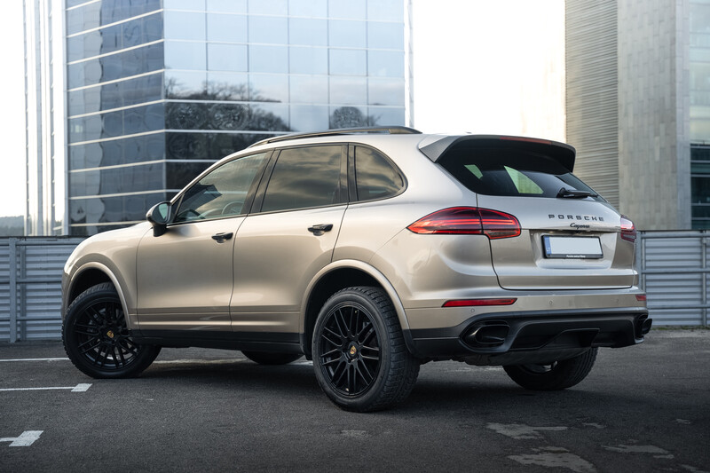 Nuotrauka 10 - Porsche Cayenne 2016 m Visureigis / Krosoveris