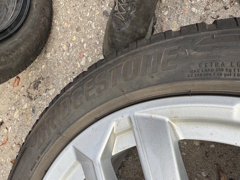 Photo 8 - Bridgestone Siunciam, 4+5mm 2022 R17 winter tyres passanger car