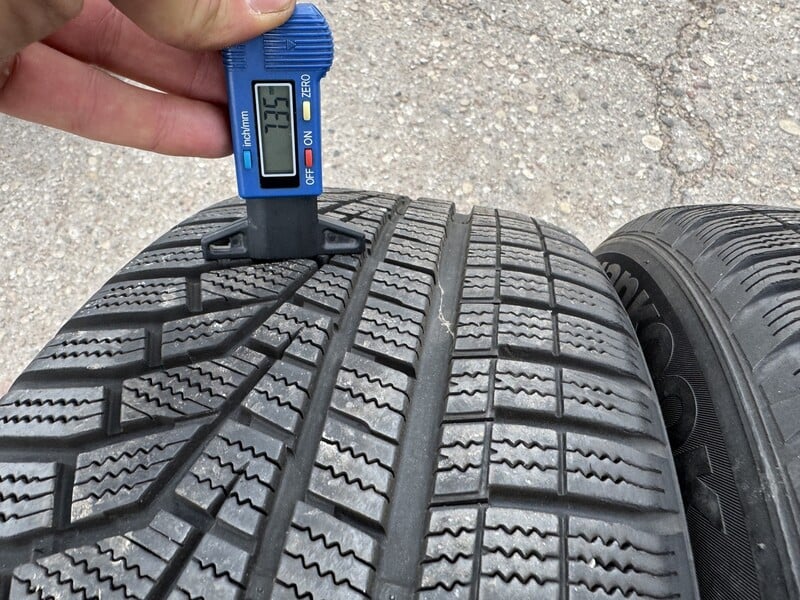 Фотография 7 - Hankook Siunciam, 7mm R17 зимние шины для автомобилей