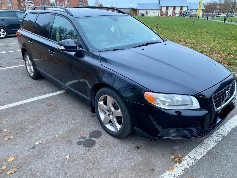 Volvo V70 III 2009 y