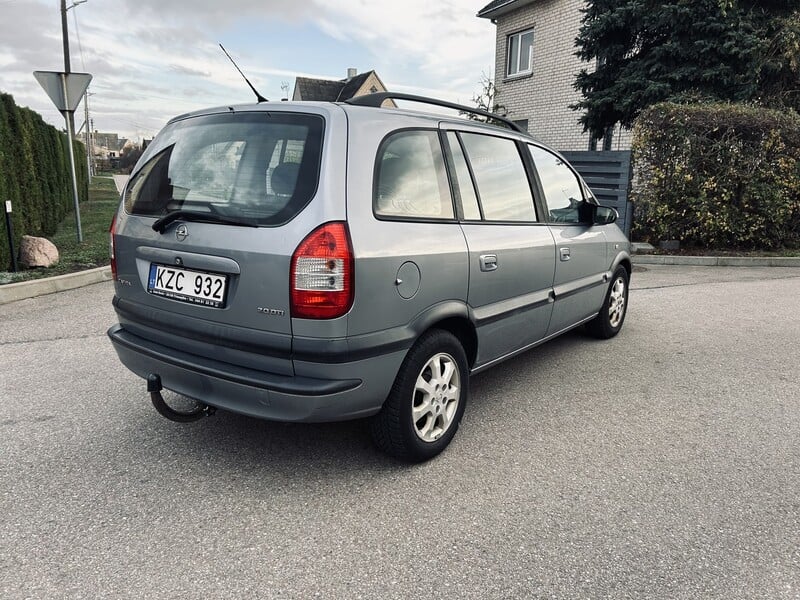 Photo 3 - Opel Zafira 2004 y Van