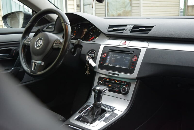 Photo 9 - Volkswagen CC 2008 y Sedan