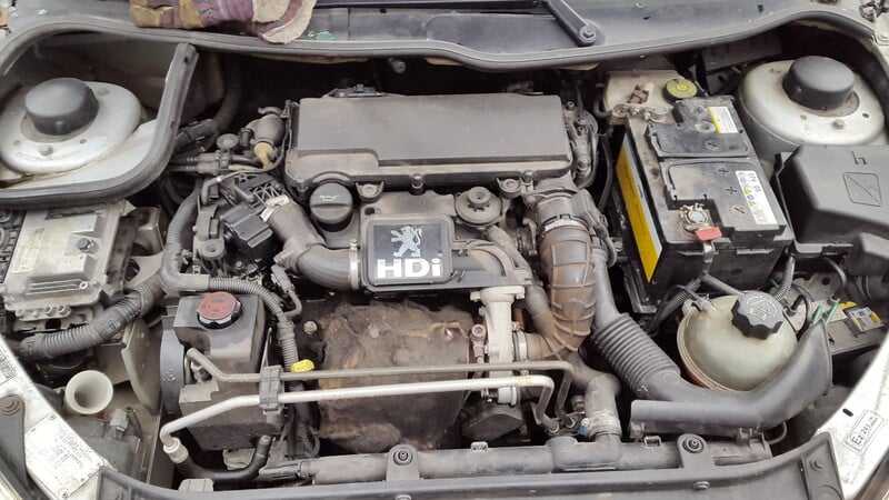 Photo 4 - Peugeot 206 2006 y parts