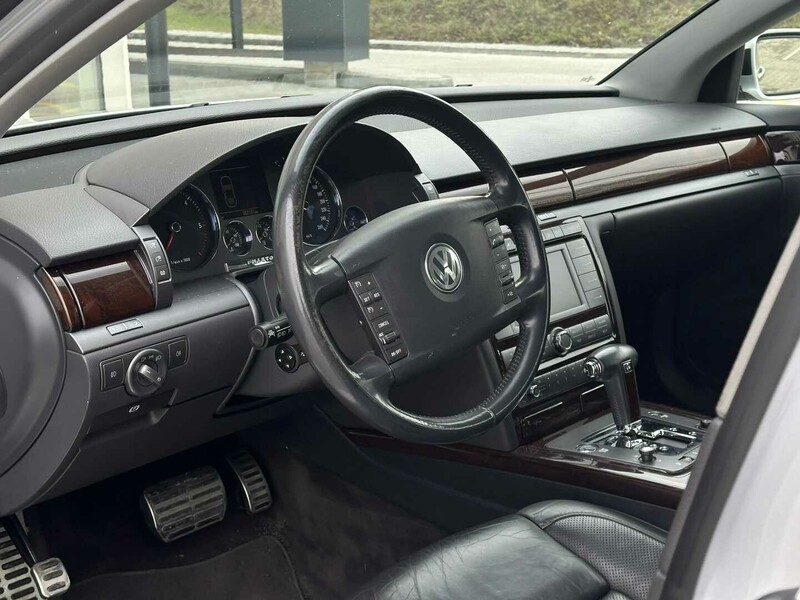 Фотография 8 - Volkswagen Phaeton 2007 г Седан