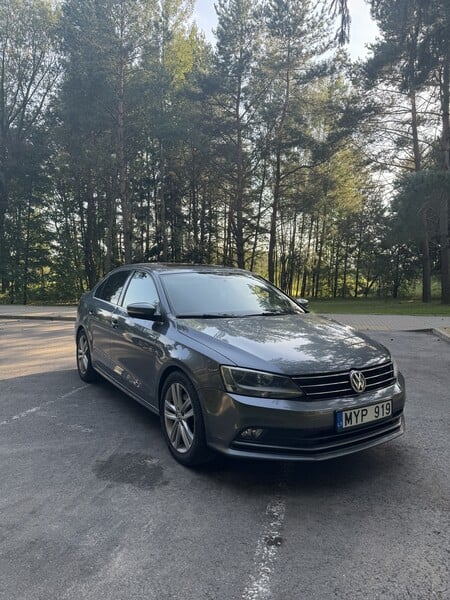 Volkswagen Jetta VI 2015 y