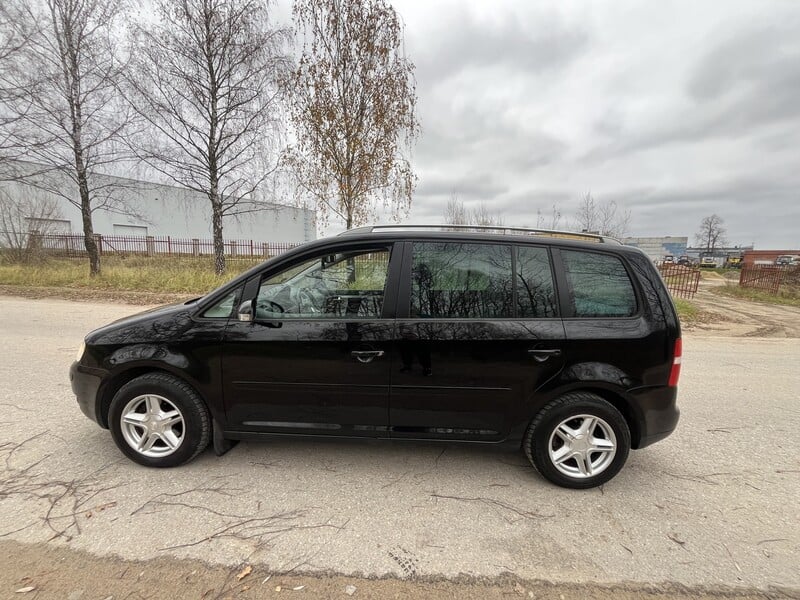 Photo 8 - Volkswagen Touran 2005 y Van