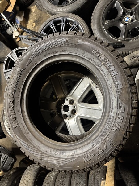 Photo 3 - Yokohama Geolandar R17 winter tyres passanger car