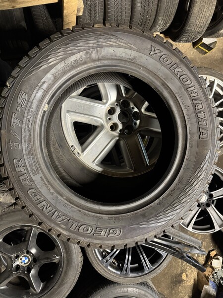 Photo 4 - Yokohama Geolandar R17 winter tyres passanger car