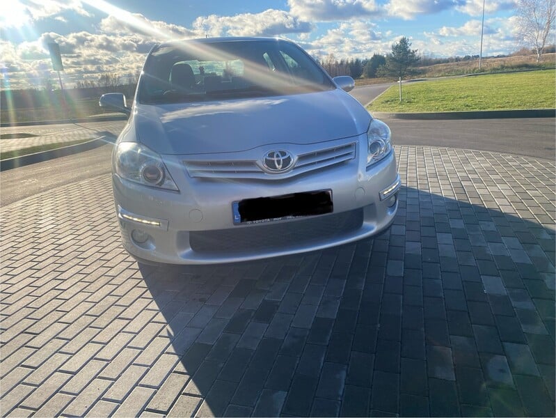 Photo 5 - Toyota Auris 2012 y Hatchback