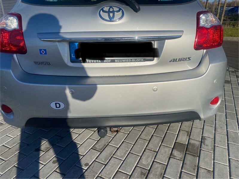 Photo 6 - Toyota Auris 2012 y Hatchback