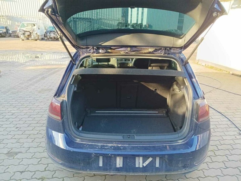 Photo 6 - Volkswagen Golf 2019 y parts